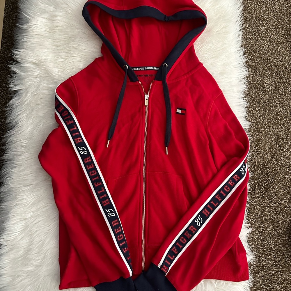 Tommy Sport zip up like new! Free shipping!